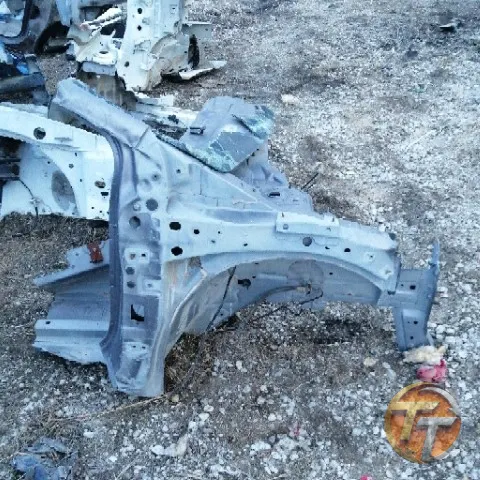 RENAULT CLİO 4 sağ ön çeyrek şase Çel-198
