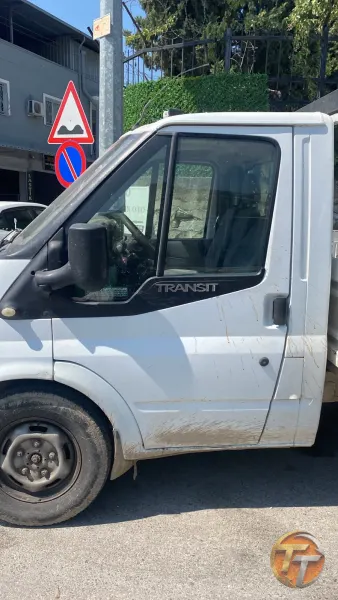 Sol ön kapı