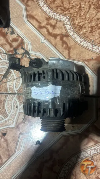 Ford Fiesta şarj dinamosu