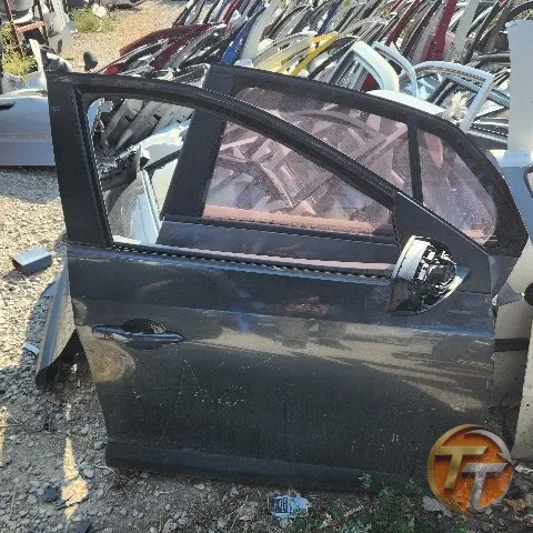 Renault fluence sağ ön kapı