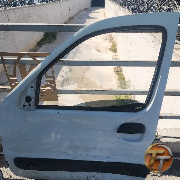 Renault Kango 1-2 sol ön kapı trö