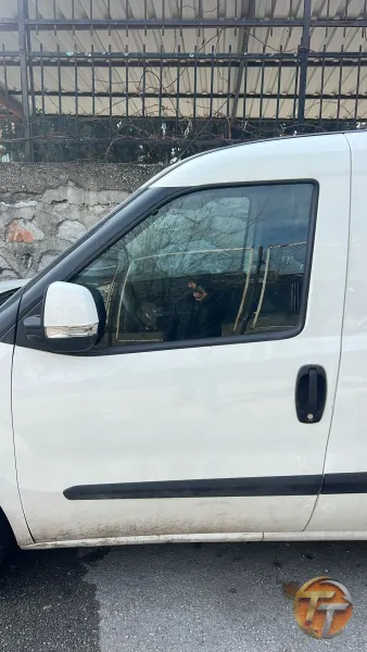 Fiat Doblo 4 sol ön kapı dolu hatasız