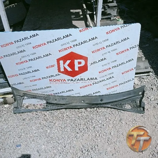 Renault kangoo ön cam ızgarası P-1021