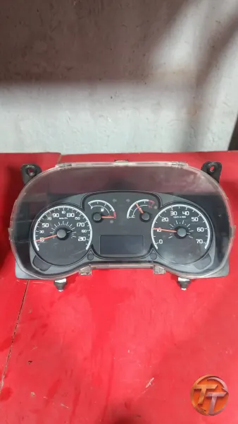 Fiat Doblo geniş aile hız göstergesi