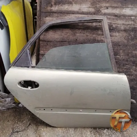 RENAULT LAGUNA 1 sağ arka kapı Era-0217 Esan