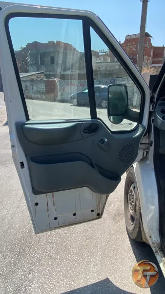 Sol ön kapı döşemesi