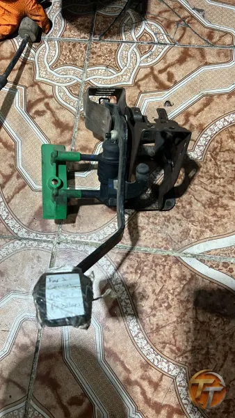 Ford connecet debriyaj pedalı