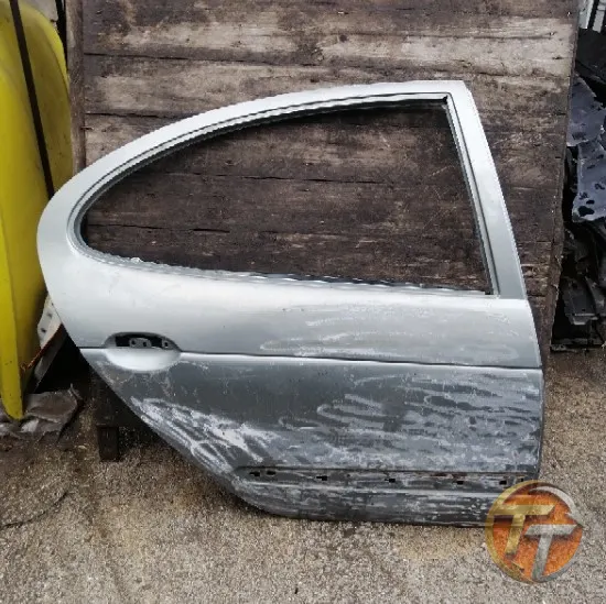 RENAULT MEGANE 1 sağ arka kapı Era-0214 Esan