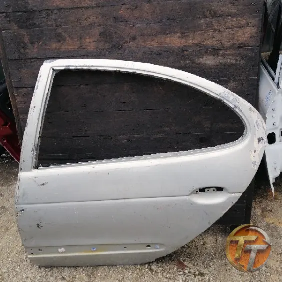 RENAULT MEGANE 1 sol arka kapı Ela-0172 Esan