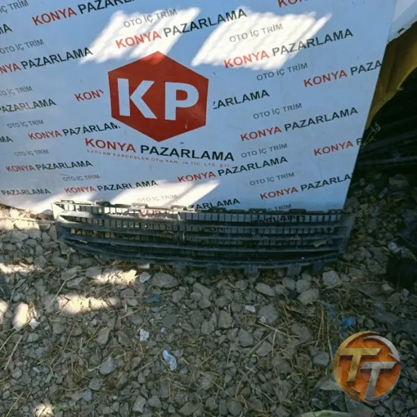 Renault megane 2 ön tampon orta ızgara P-1501